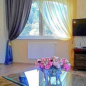 Lyra Apartment